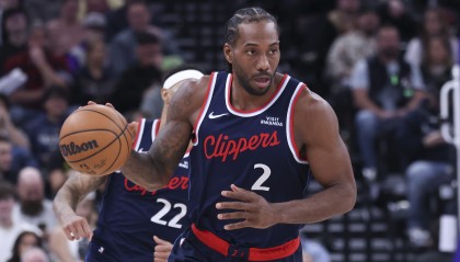 世界杯官网下载-战神卡又来？伦纳德半场16分钟 15中8&amp;三分6中2砍下20分4板