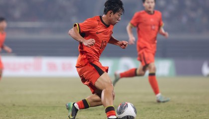 赵震：皇马老球探曾赞邝兆镭水平高，现在应让他安静稳定踢球