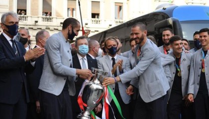 总统接见意大利队，曼奇尼回应英格兰扎心一幕