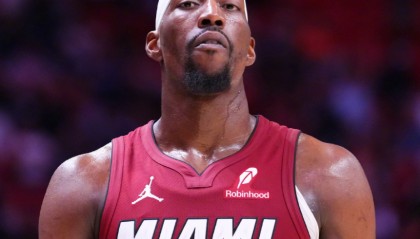 世界杯直播下载-阿德巴约生涯几乎没有硬核荣誉，狂刷83分是唯一青史留名的机会！