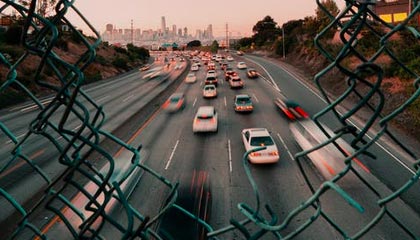 揭秘雄鹿交易疑云：字母哥为何与博格丹擦肩而过？